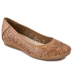 Chic Tan Loafers for Women